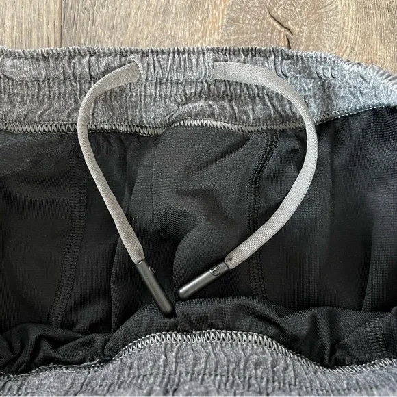 LULULEMON x SOUL CYCLE Men’s Pace Breaker Athletic Shorts Size S - Picture 6 of 9